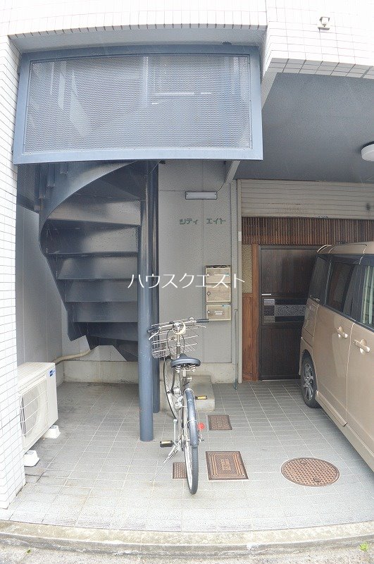 シティエイト中堂寺 エントランス