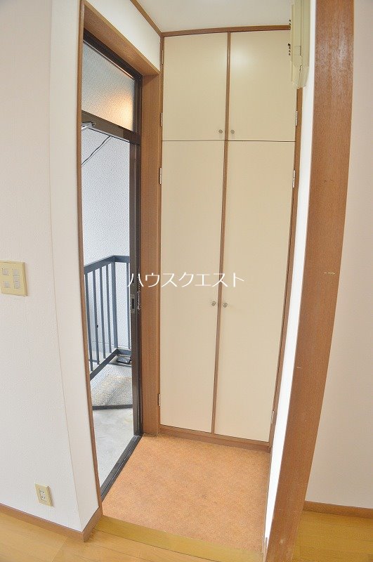 シティエイト中堂寺 玄関
