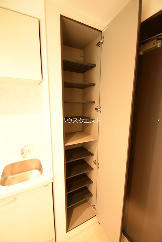 THE　GARNET　SUITE　RESIDENCE　京大前WEST 収納