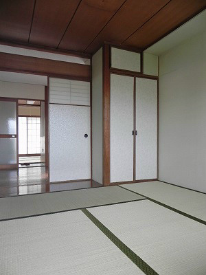 アビタ北白川 和室