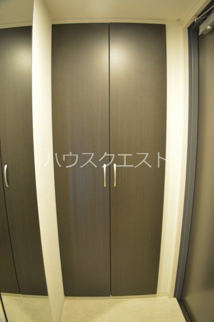 メディナ西院 玄関
