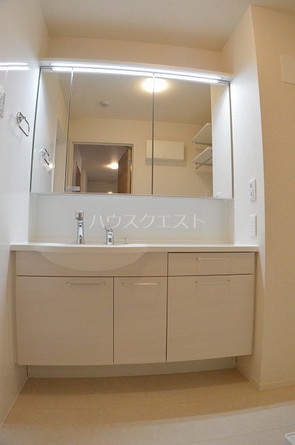 グランソレイユ西院Ｂ棟 洗面所